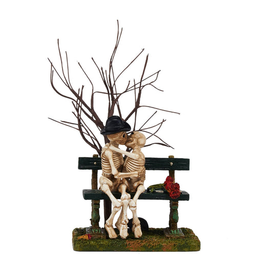 Kiss Of Death | Department 56