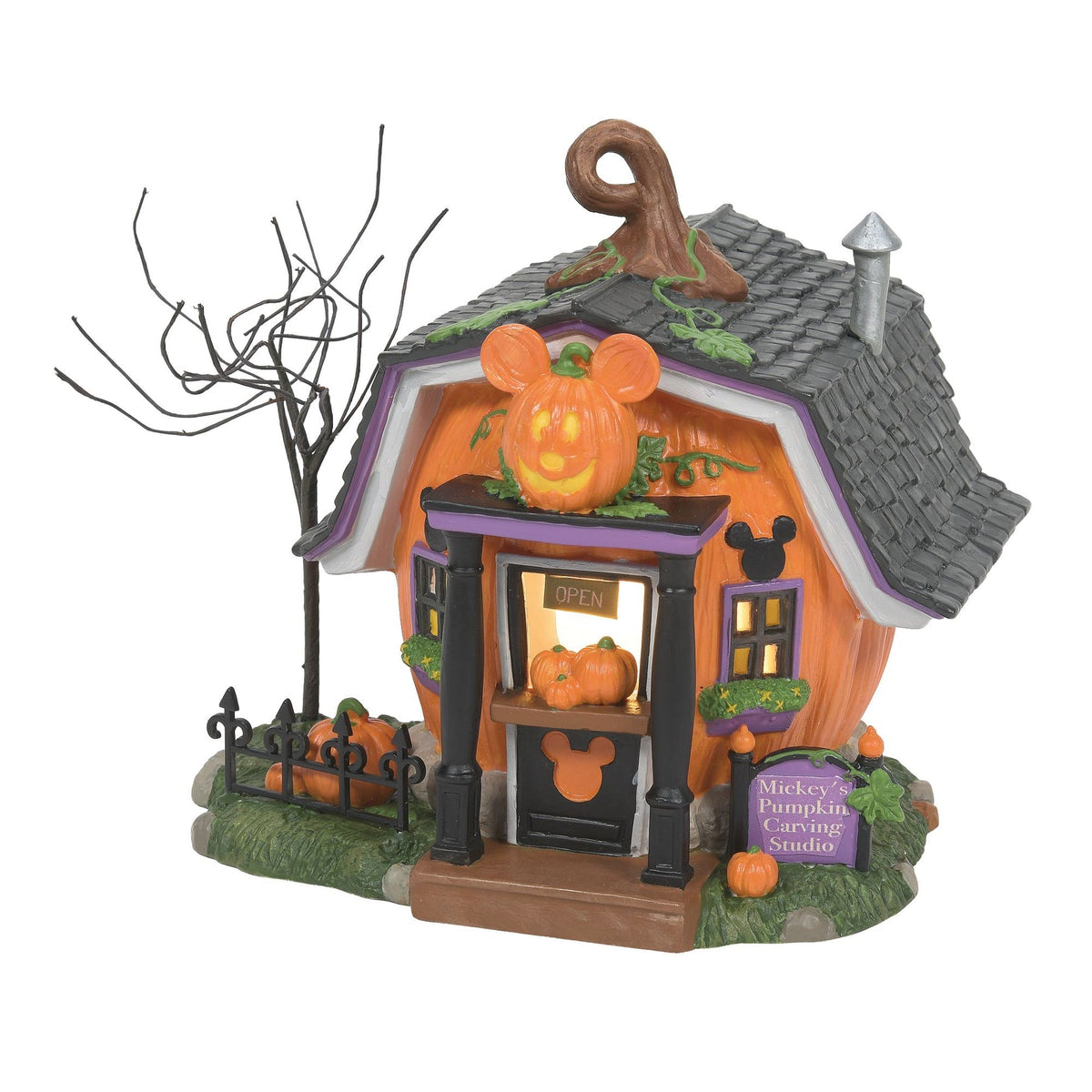 Pumpkintown Carving Studio | Department 56