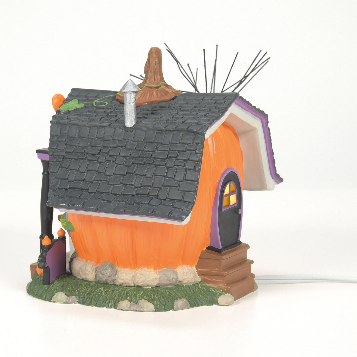 Pumpkintown Carving Studio | Department 56
