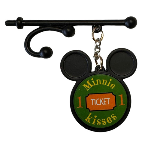 Minnie Kisses Sign | Department 56