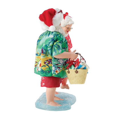 A Walk on the Beach | Department 56