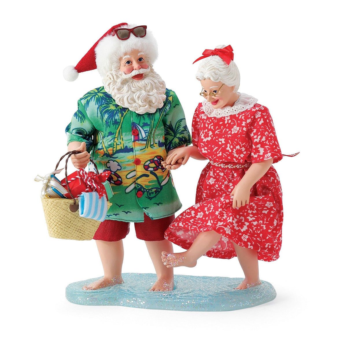 A Walk on the Beach | Department 56